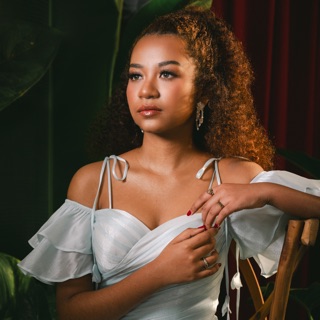 Merelakan - Angie Carvalho